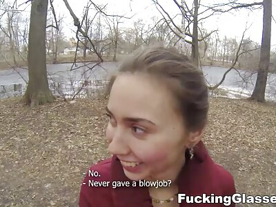 American prostituata suge pula unui tip de la un filmexxx grase parc acvatic pe a patra din iulie